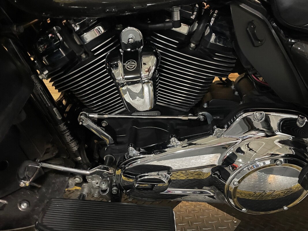 Harley-Davidson Road Glide Limited 2023 FLTRK Gray Haze/Silver Fortune - Photo 9