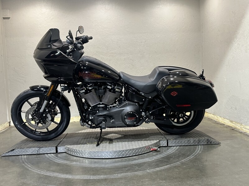 Harley-Davidson Low Rider ST 2025 FXLRST 84632151 VIVID BLACK - Photo 5