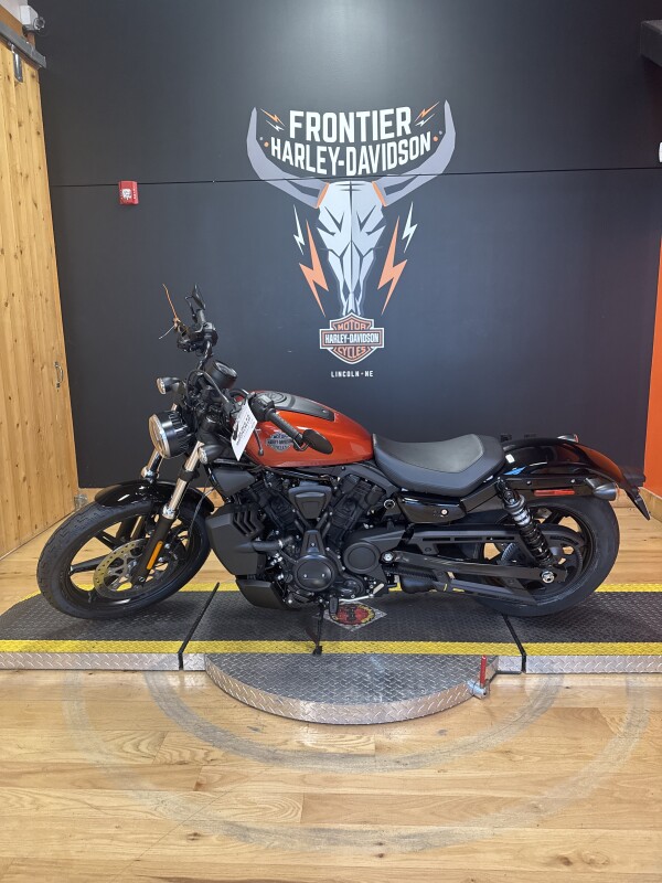 RH975 2025 Nightster - Photo 3