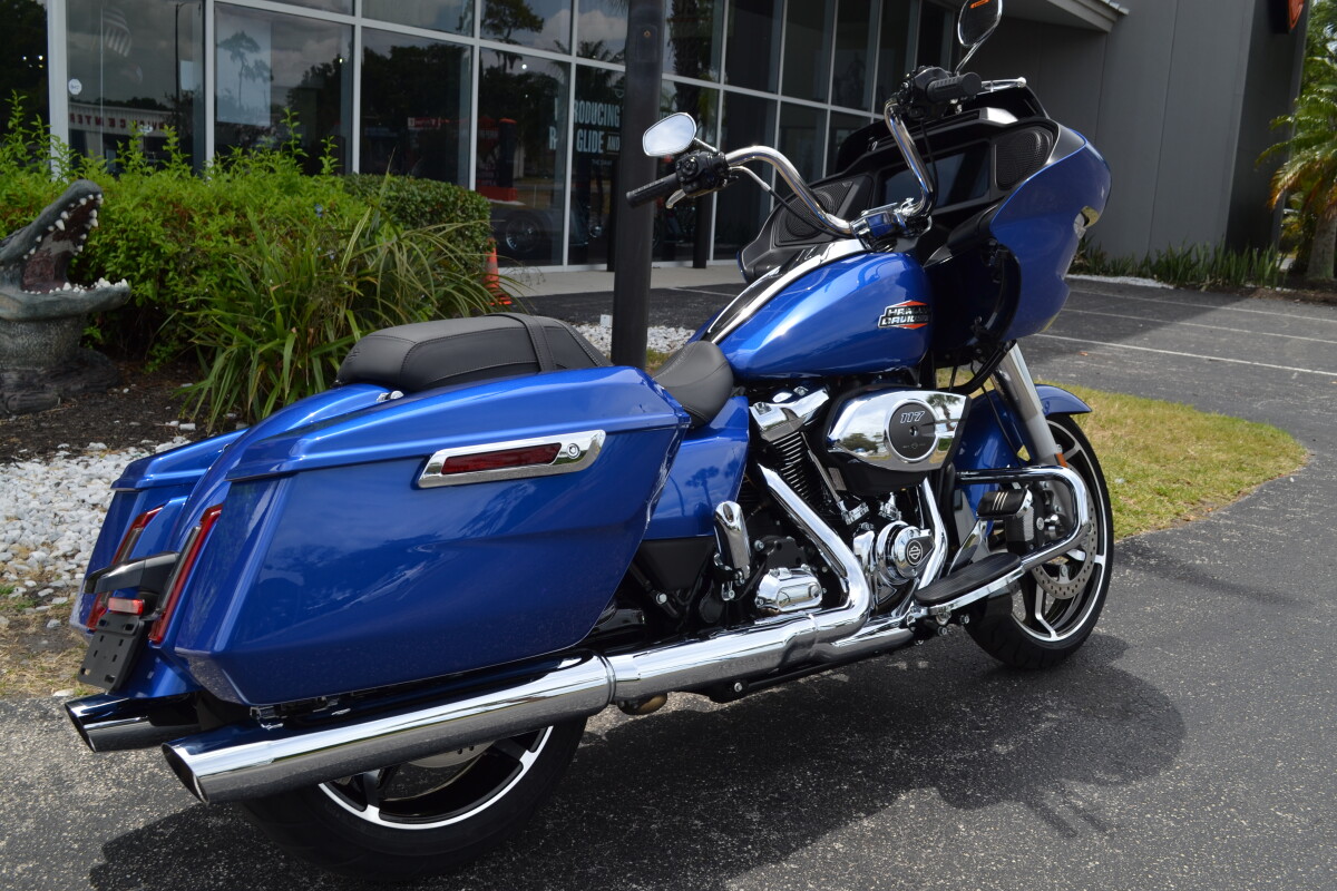 FLTRX 2025 Road Glide - Photo 6