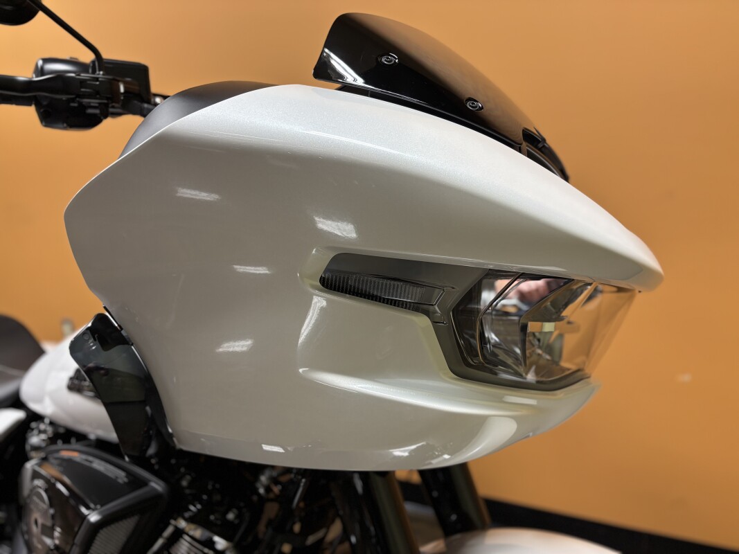 FLTRX 2025 Road Glide - Photo 4