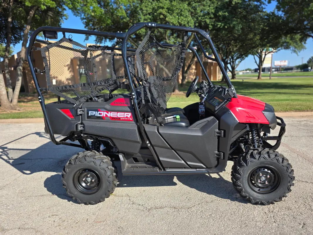 2025 Honda Pioneer 700-4