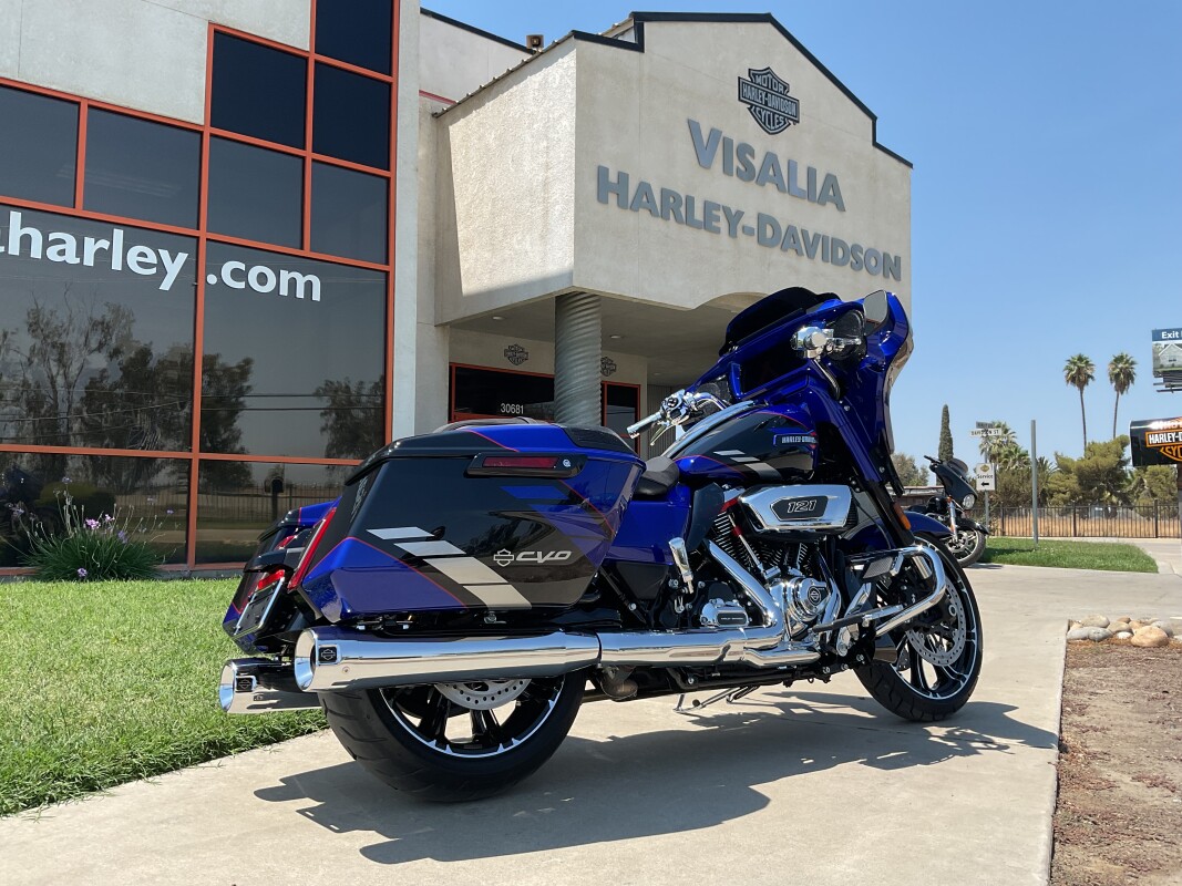 FLHXSE 2025 CVO Street Glide - Photo 2