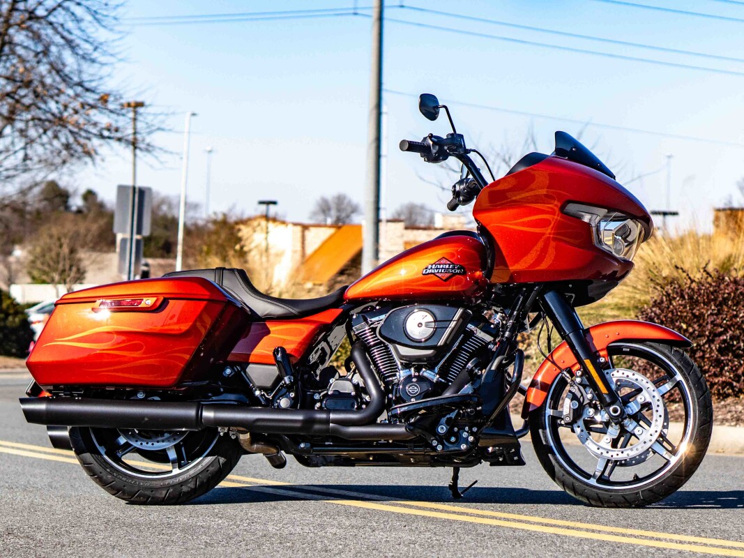FLTRX 2025 Road Glide - Photo 4
