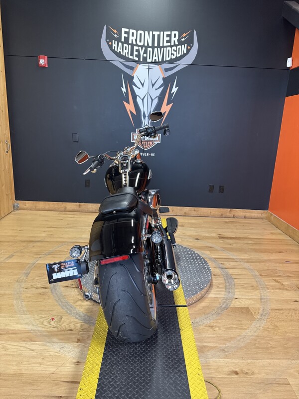 FLFB 2025 Fat Boy - Photo 2