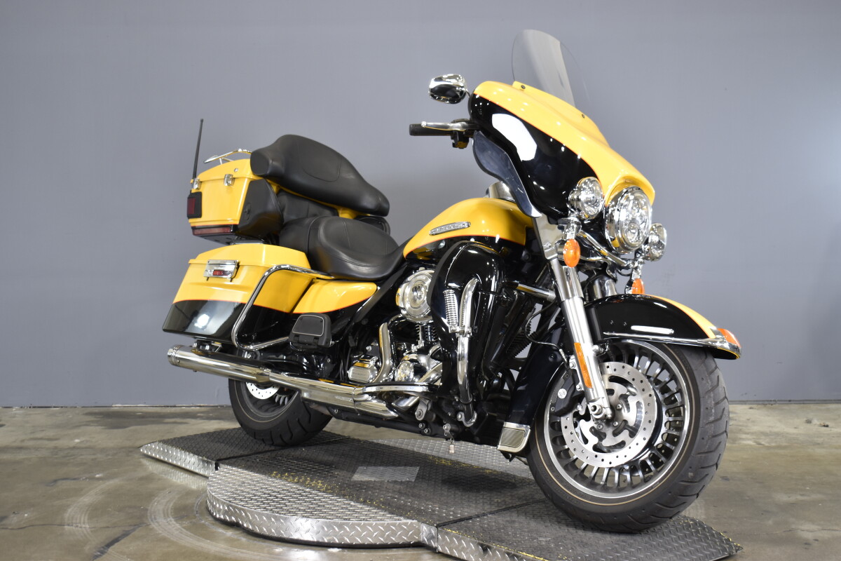 2013 Harley-Davidson Electra Glide Ultra Limited FLHTK - Photo 2
