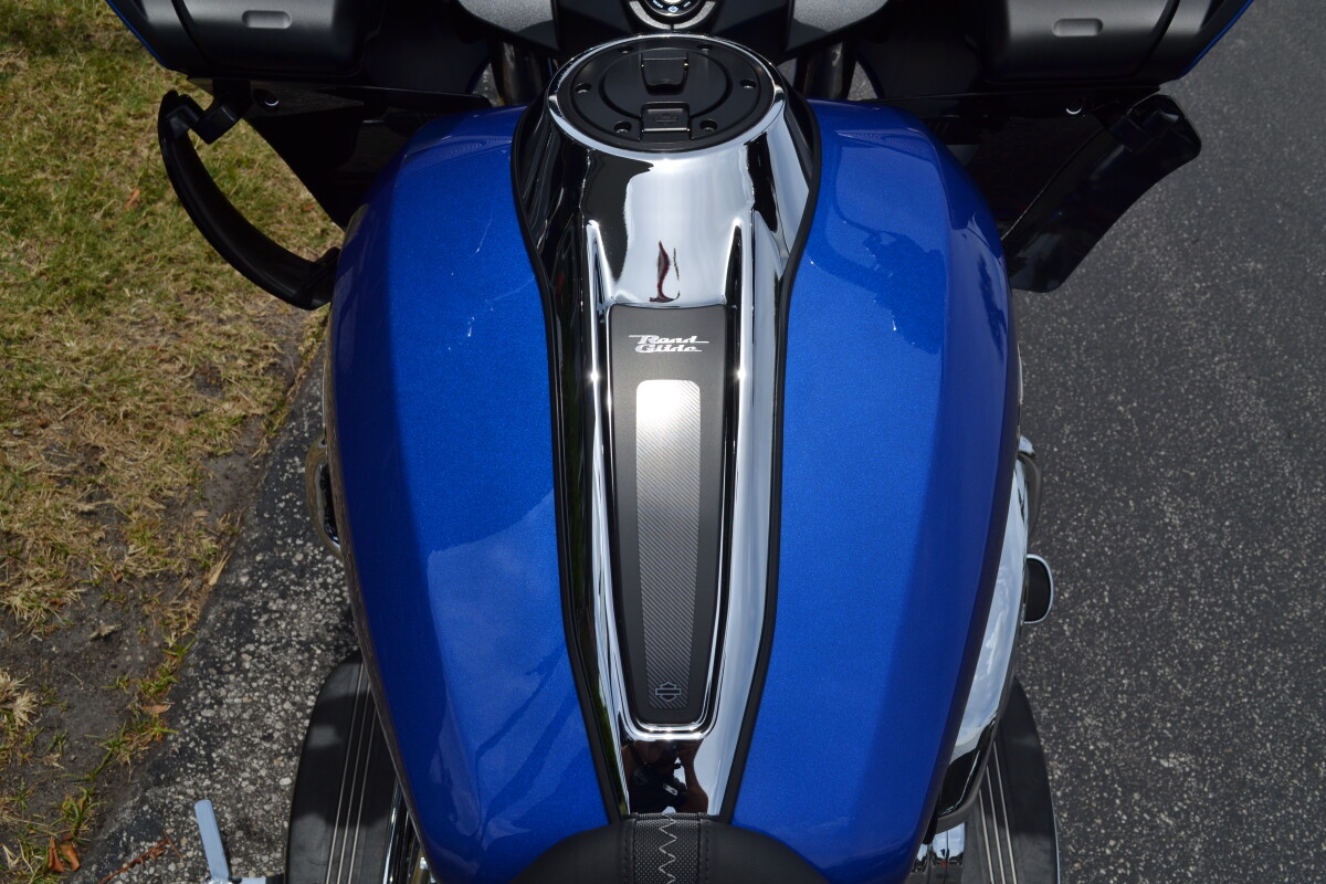 FLTRX 2025 Road Glide - Photo 10