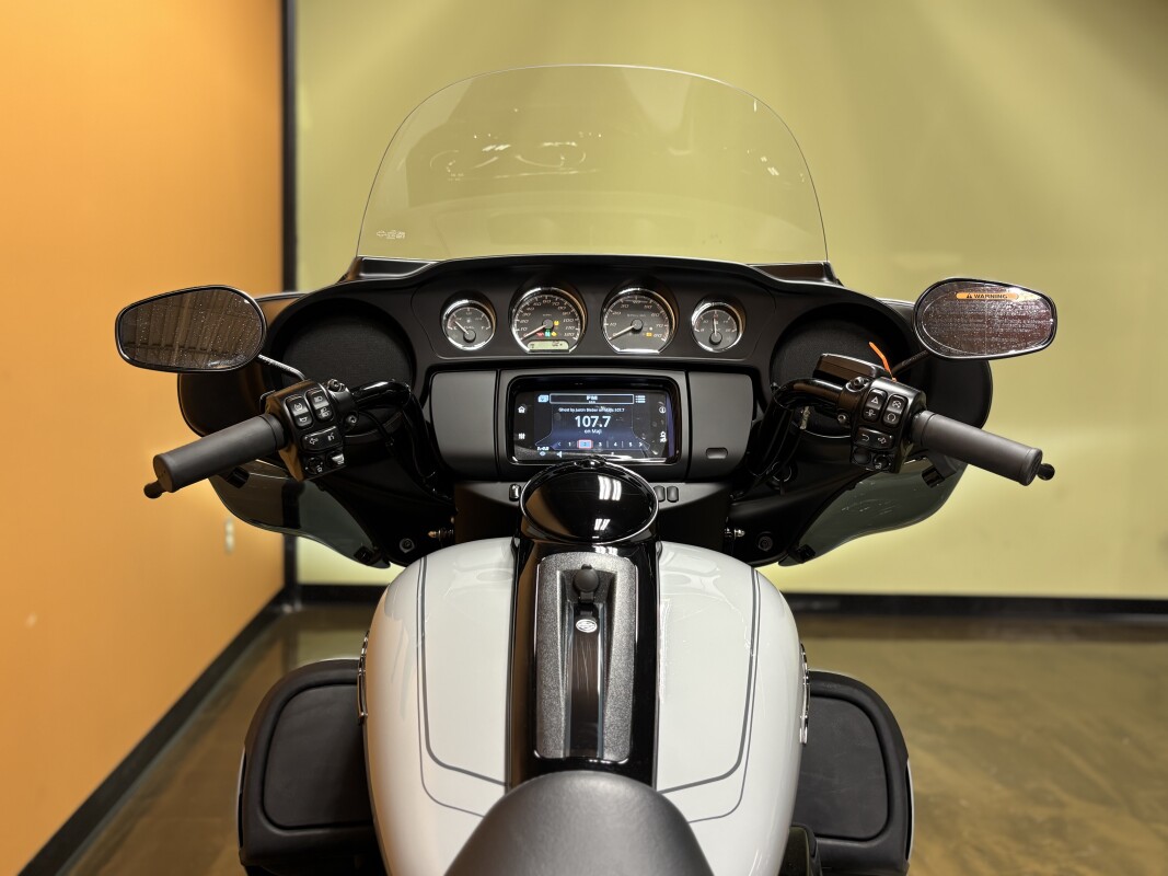FLHTCUTG 2025 Tri Glide® Ultra, photo 24