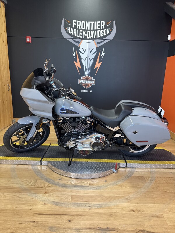 FXLRST 2025 Low Rider ST - Photo 2