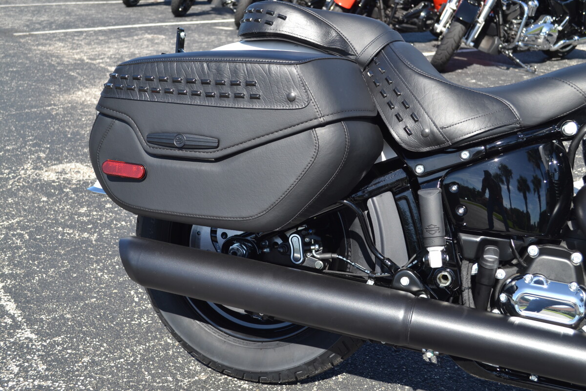 2025 Harley-Davidson Heritage Classic - FLHC - Photo 6