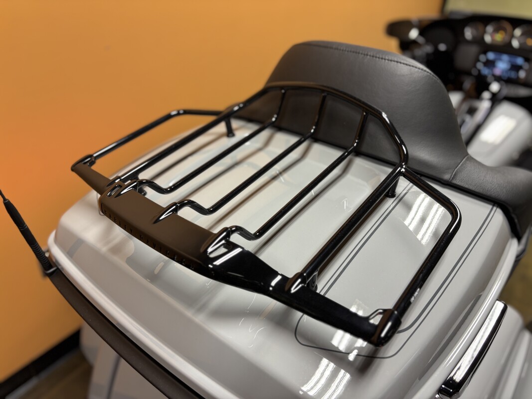 FLHTCUTG 2025 Tri Glide Ultra - Photo 6