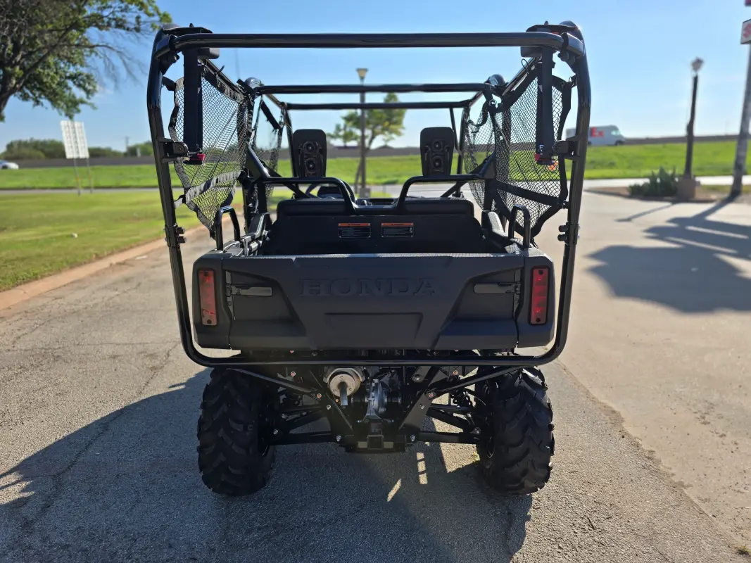 2025 Honda Pioneer 700-4 - Photo 4