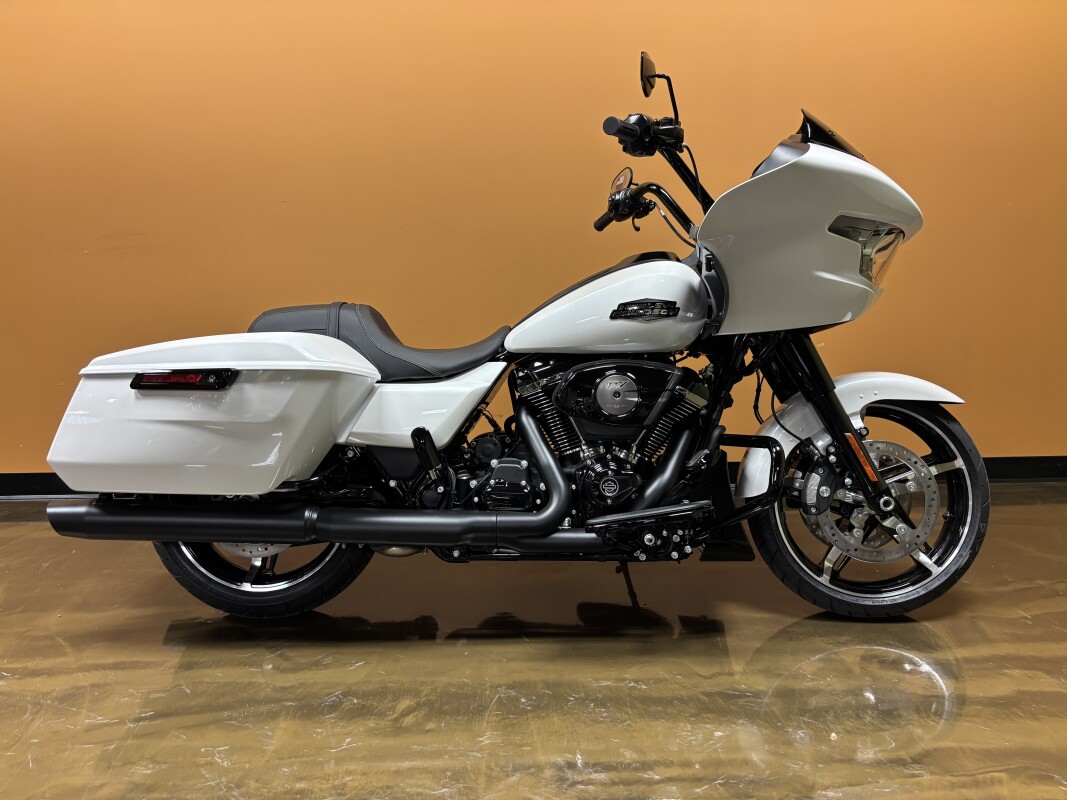 FLTRX 2025 Road Glide