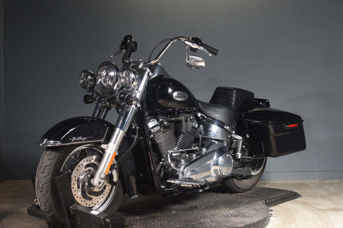 2022 Harley-Davidson Heritage Classic 114 FLHCS - Photo 4