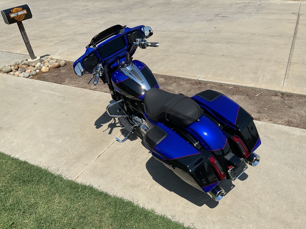 FLHXSE 2025 CVO Street Glide - Photo 5