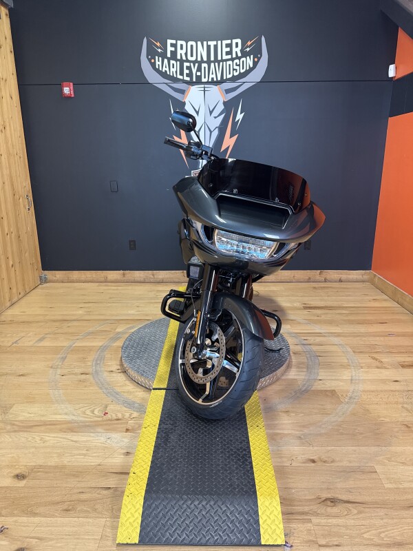 FLTRX 2025 Road Glide - Photo 4