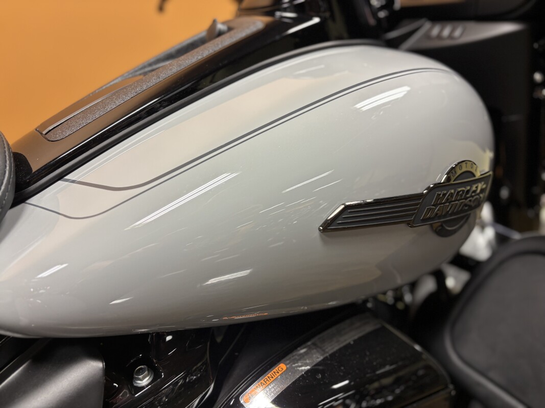FLHTCUTG 2025 Tri Glide® Ultra, photo 16