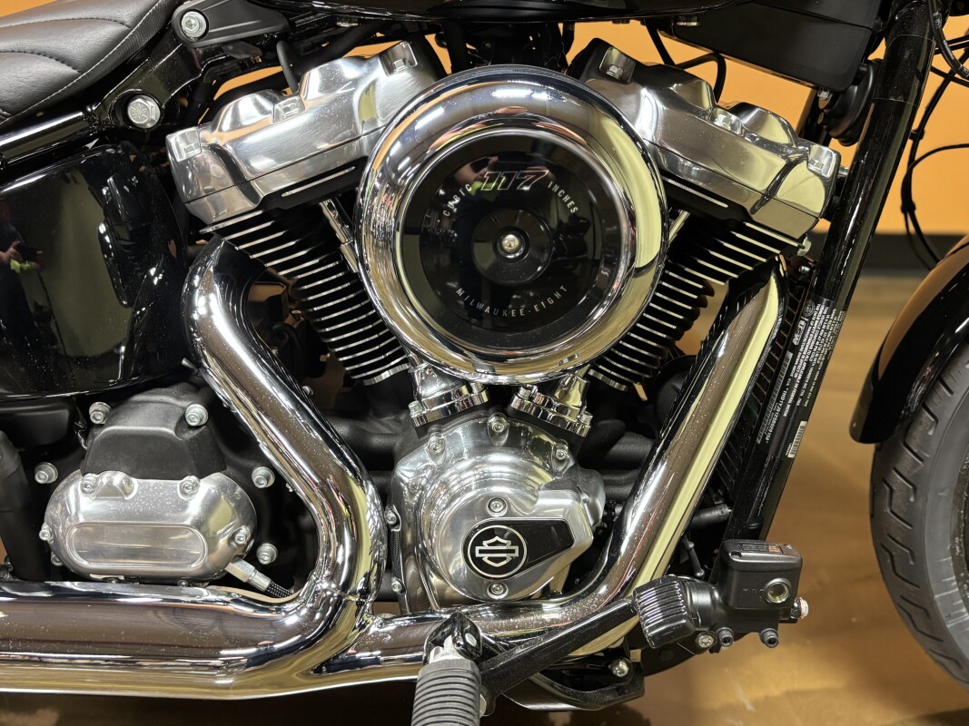 FXBB 2025 Street Bob - Photo 9