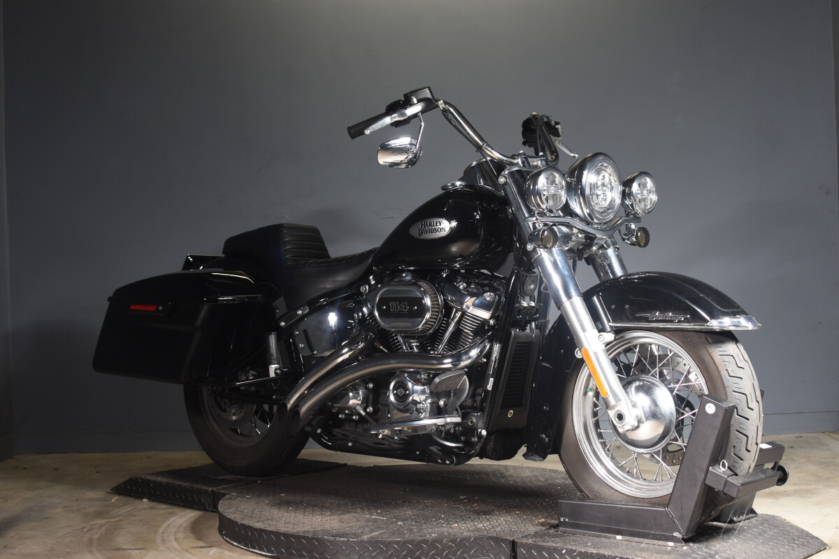 2022 Harley-Davidson Heritage Classic 114 FLHCS - Photo 2