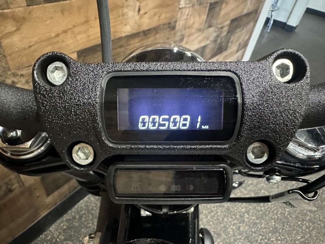 2021 Harley-Davidson Street Bob 114 Stone Washed White Pearl FXBBS - Photo 3