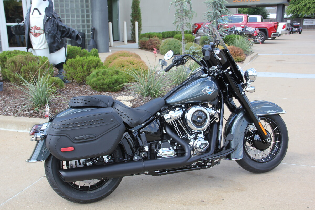 2025 Harley-Davidson Heritage Classic Iron Horse Metallic w/Laced Wheels - Photo 5