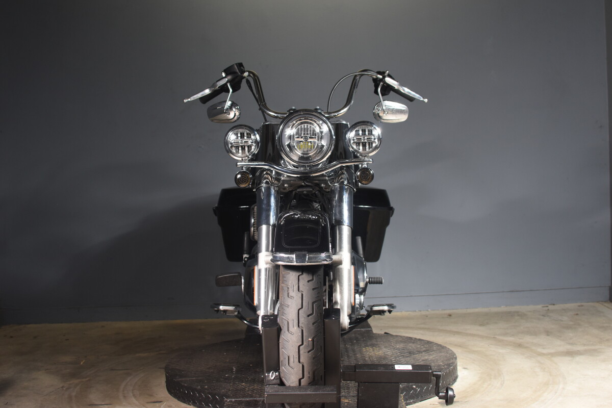 2022 Harley-Davidson Heritage Classic 114 FLHCS - Photo 3