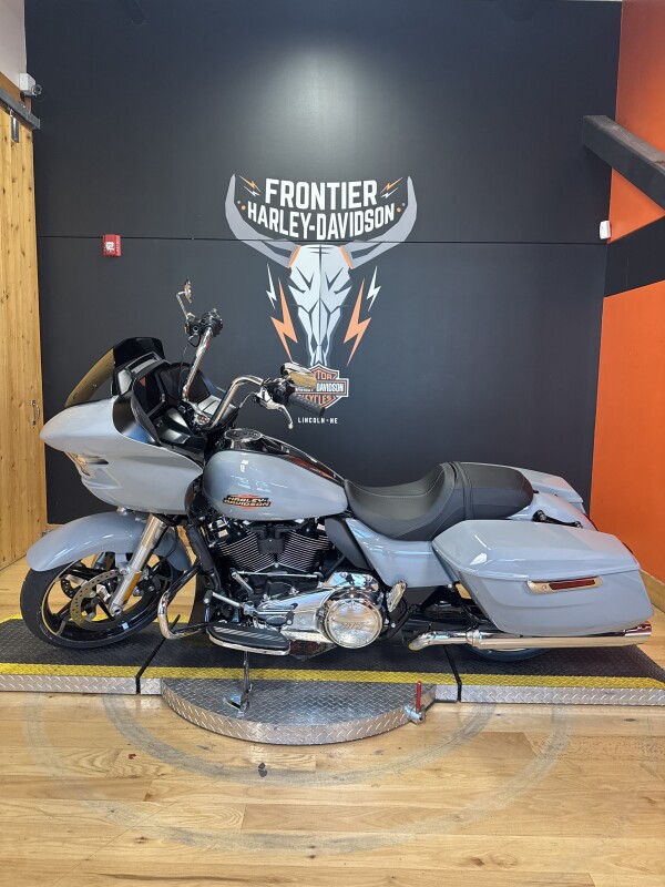 FLTRX 2025 Road Glide - Photo 4