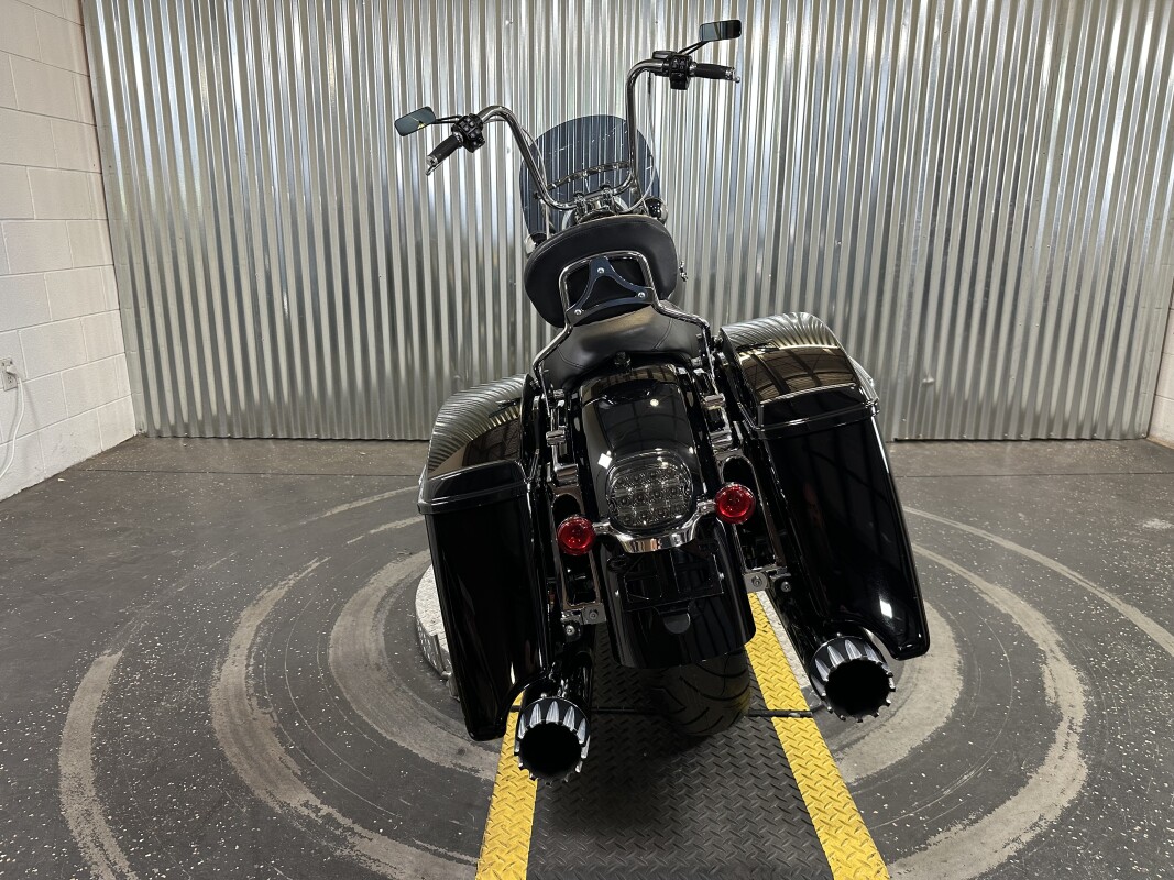 2016 Harley-Davidson Road King Vivid Black - Photo 6
