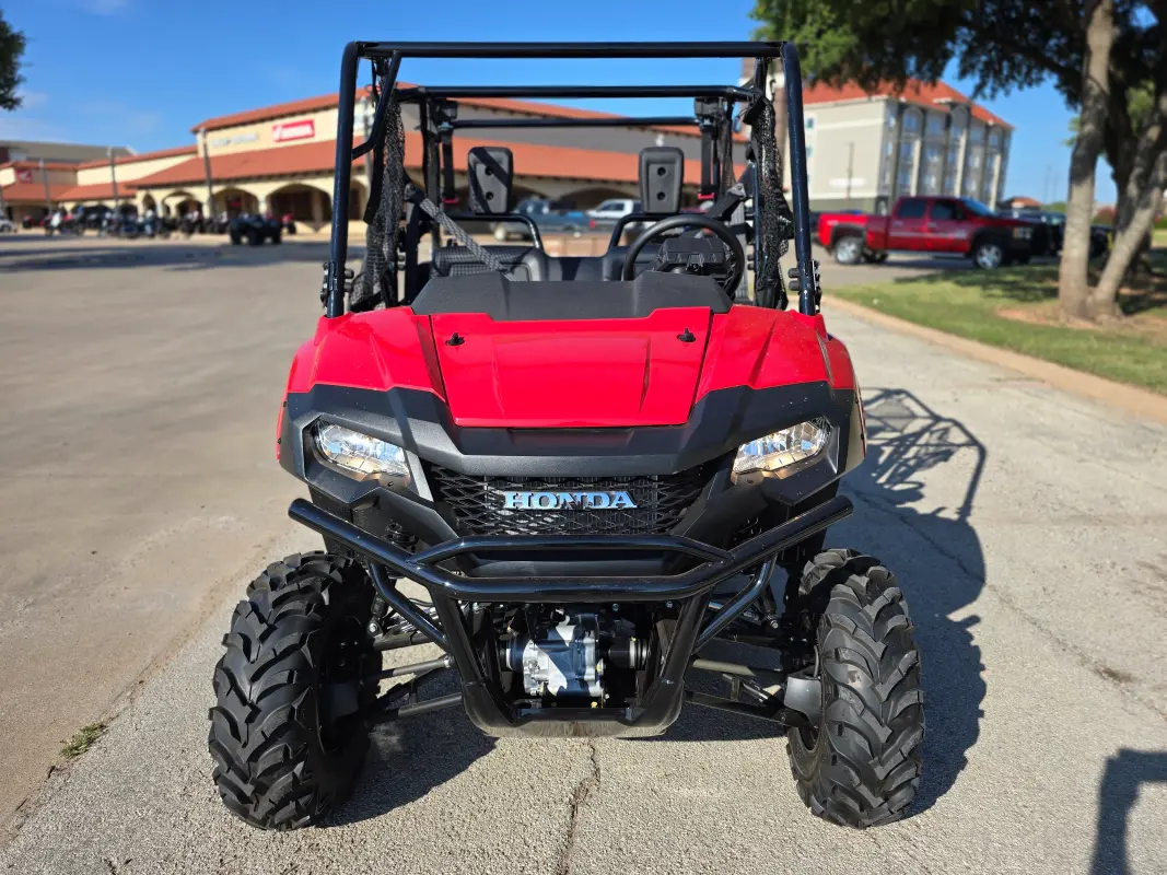 2025 Honda Pioneer 700-4 - Photo 2