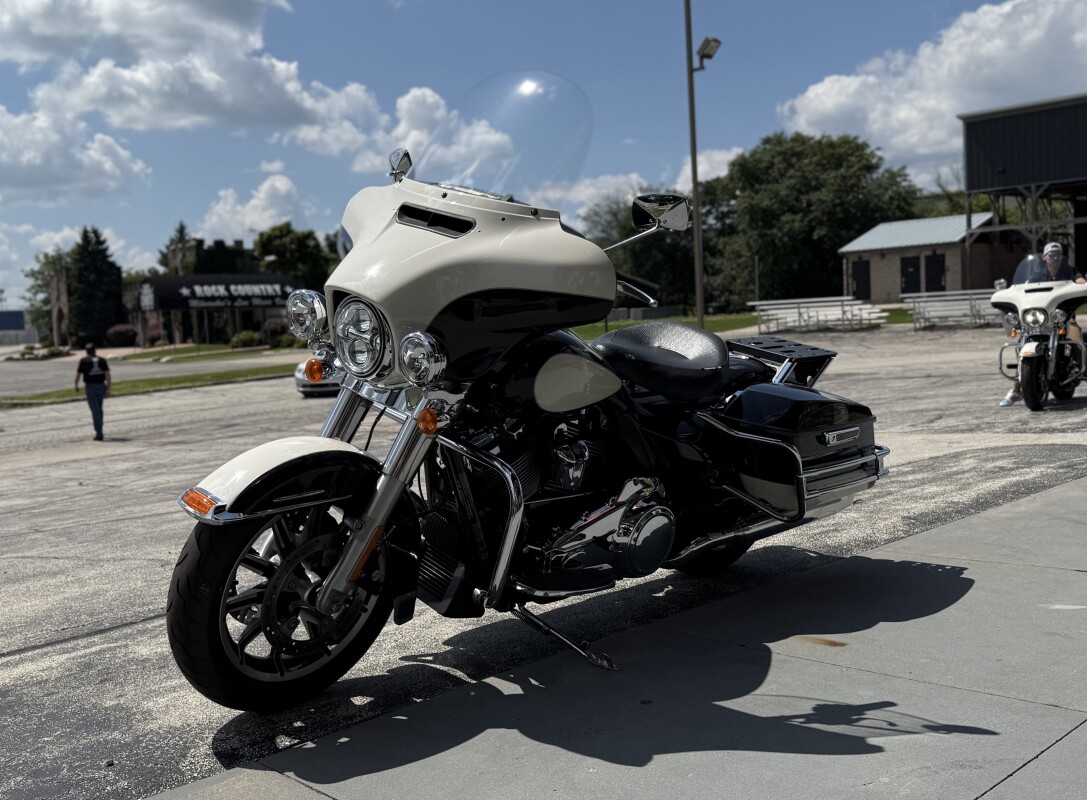 2017 Harley-Davidson Flhtp / Police Electra Glide
