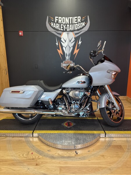 FLTRX 2025 Road Glide®