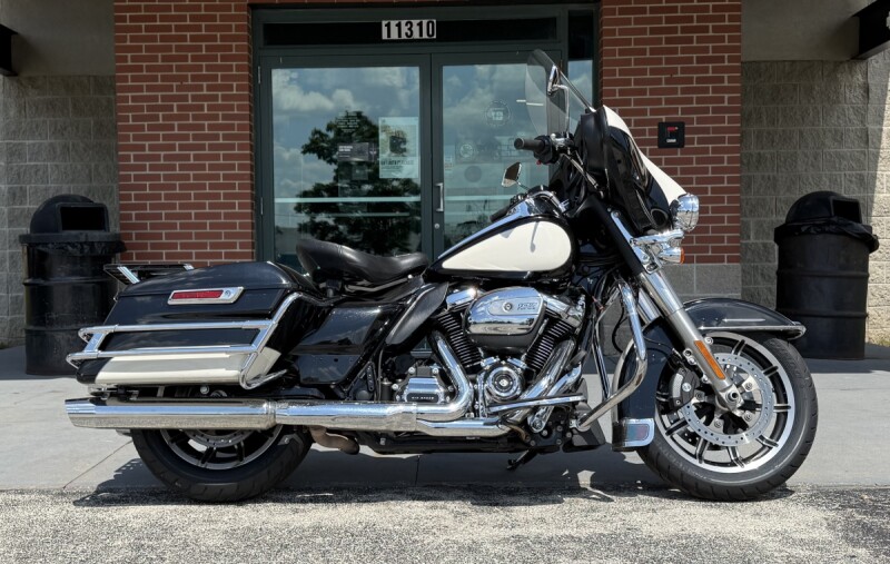 2017 HARLEY DAVIDSON FLHTP BLK/WHT