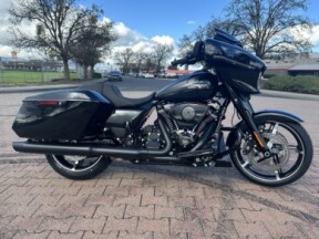 FLHX 2025 Street Glide™ thumb 3