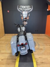 FLHRXS 2025 Road King™ Special thumb 3