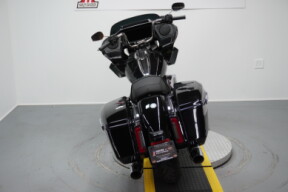 2024 Harley-Davidson® Road Glide® Vivid Black thumb 0