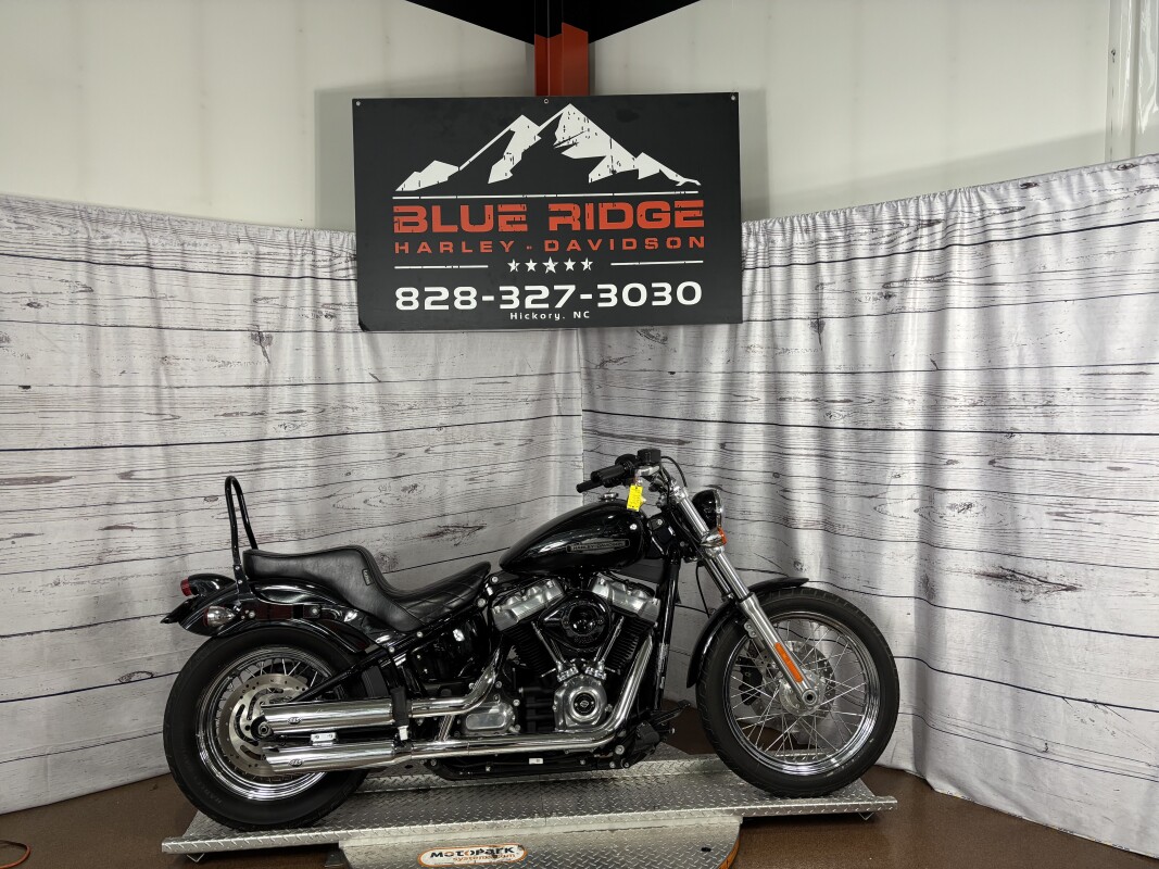 2021 Softail Standard – Classic Bobber Look