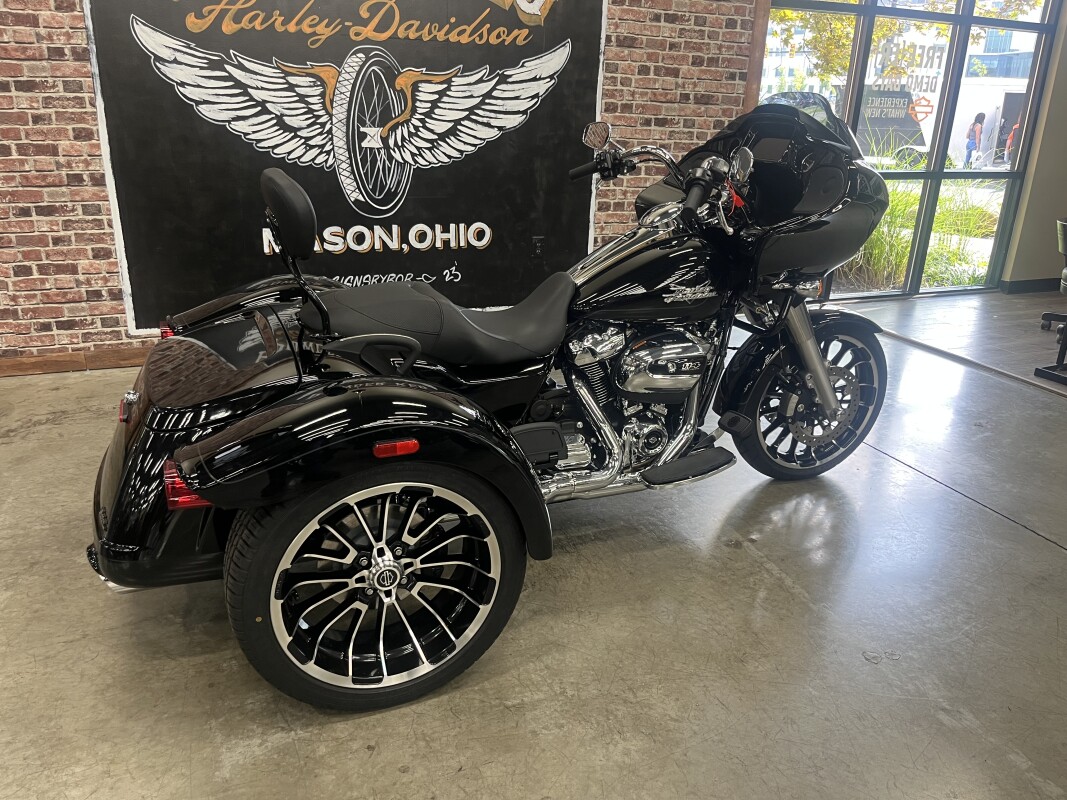 2024 Harley-Davidson Road Glide 3 FLTRT - Photo 2
