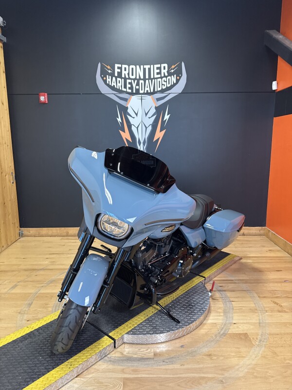 FLHX 2024 Street Glide - Photo 7