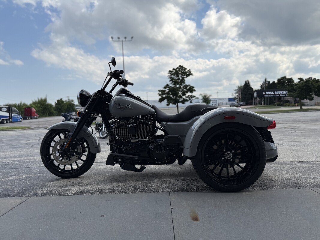 2024 Harley-Davidson Freewheeler FLRT BILL GRAY - Photo 6