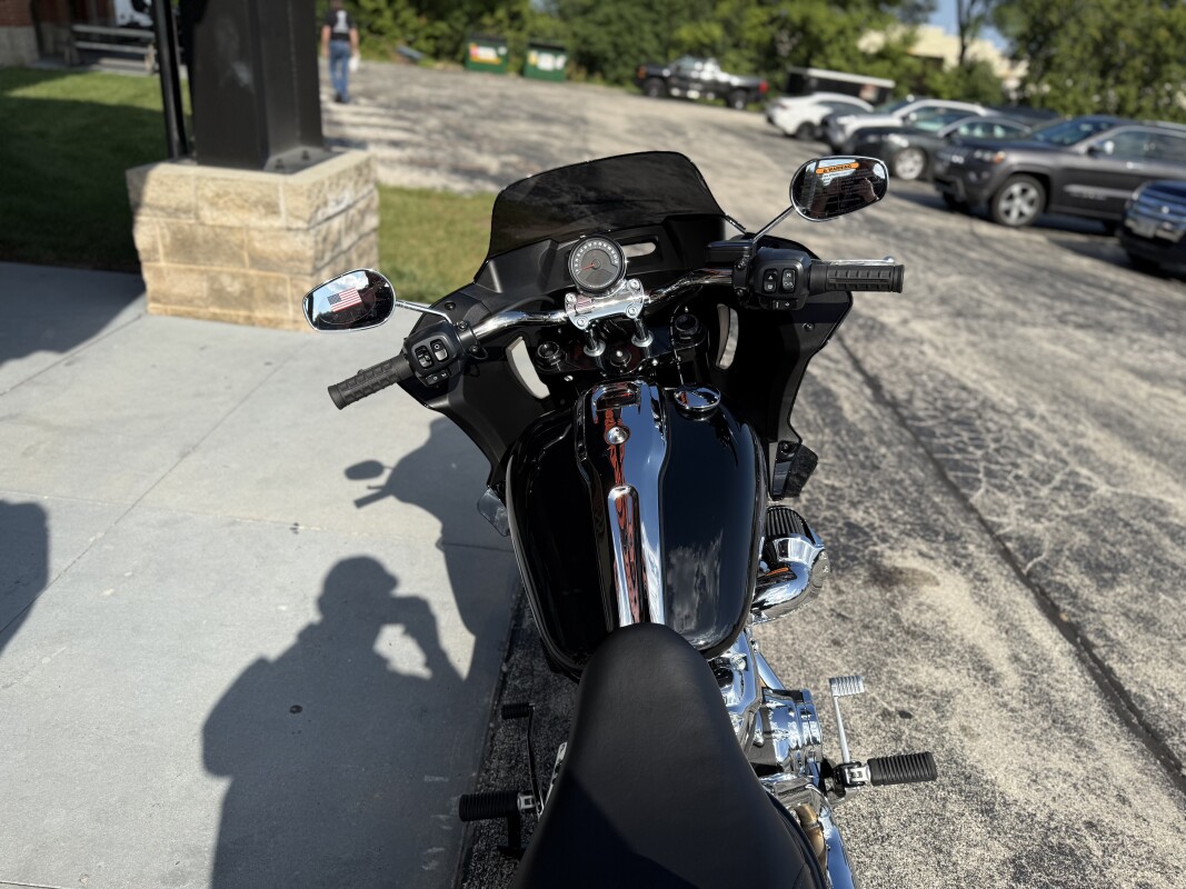 2025 Low Rider ST - Photo 5