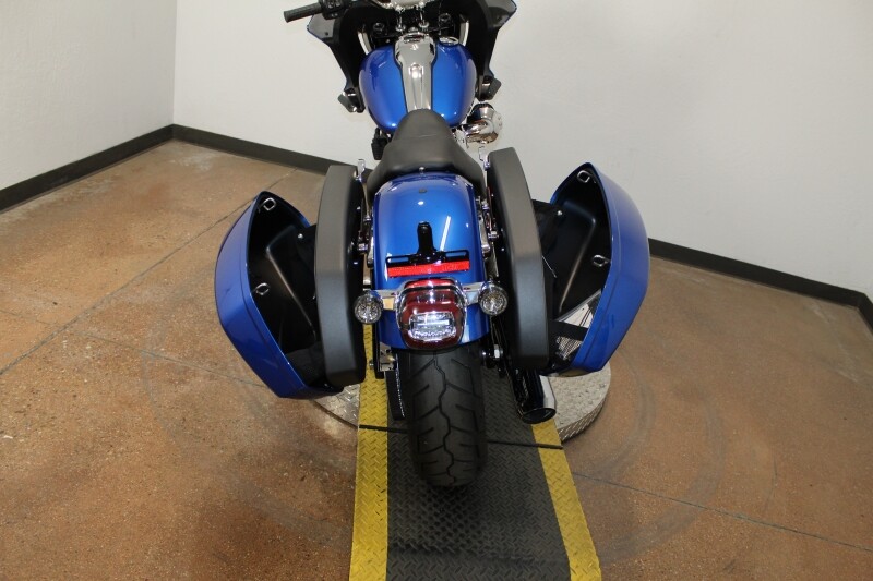 Harley-Davidson Low Rider ST 2025 FXLRST 84633821 BLUE BURST - Photo 2