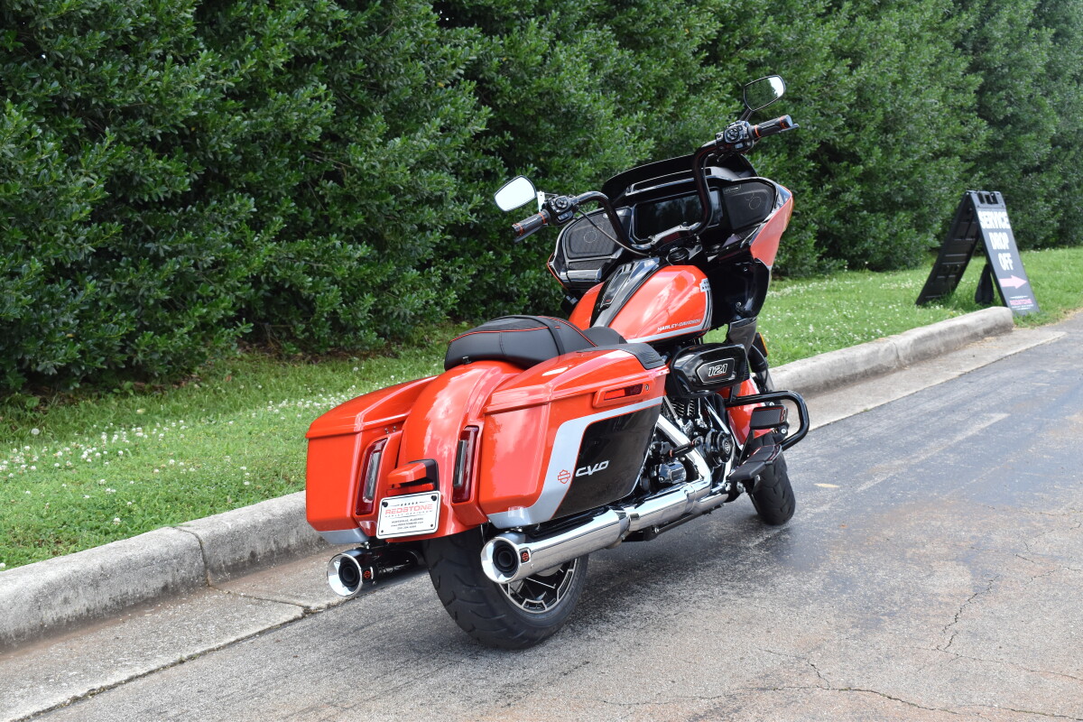 2024 CVO Road Glide – Elite Touring Performance - Photo 8