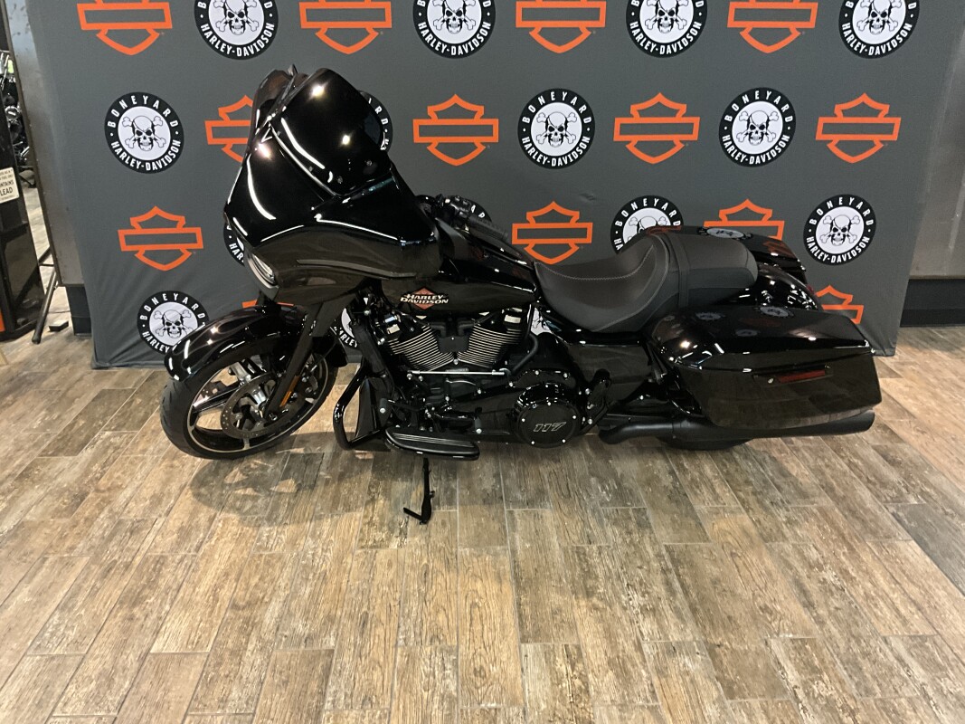 FLHX 2025 Street Glide - Photo 5