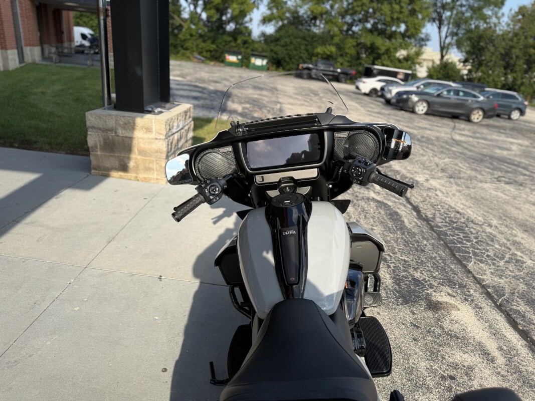 2025 Harley-Davidson Street Glide Ultra FLHXU - Photo 5