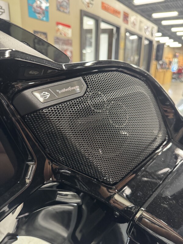 2025 Harley-Davidson CVO Road Glide ST FLTRXSTSE - Photo 4