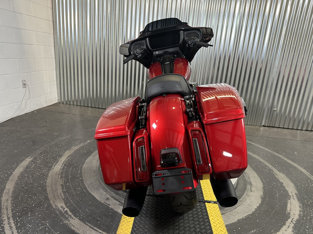 2025 Harley-Davidson Street Glide Brilliant Red - Black Finish - Photo 7