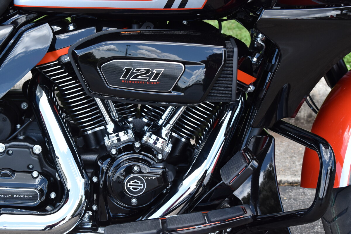 2024 CVO Road Glide – Elite Touring Performance - Photo 10