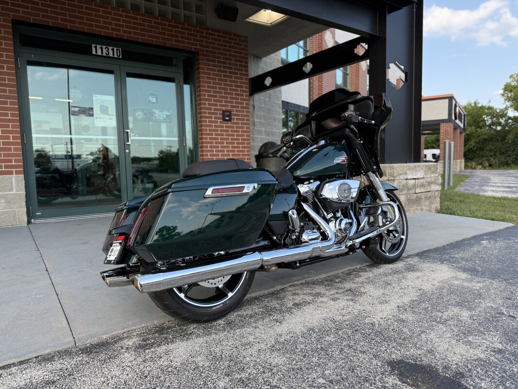2024 Harley-Davidson Street Glide FLHX ALPINE GREEN - Photo 3