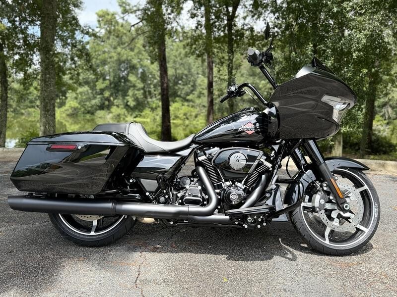 FLTRX 2025 Road Glide - Photo 9