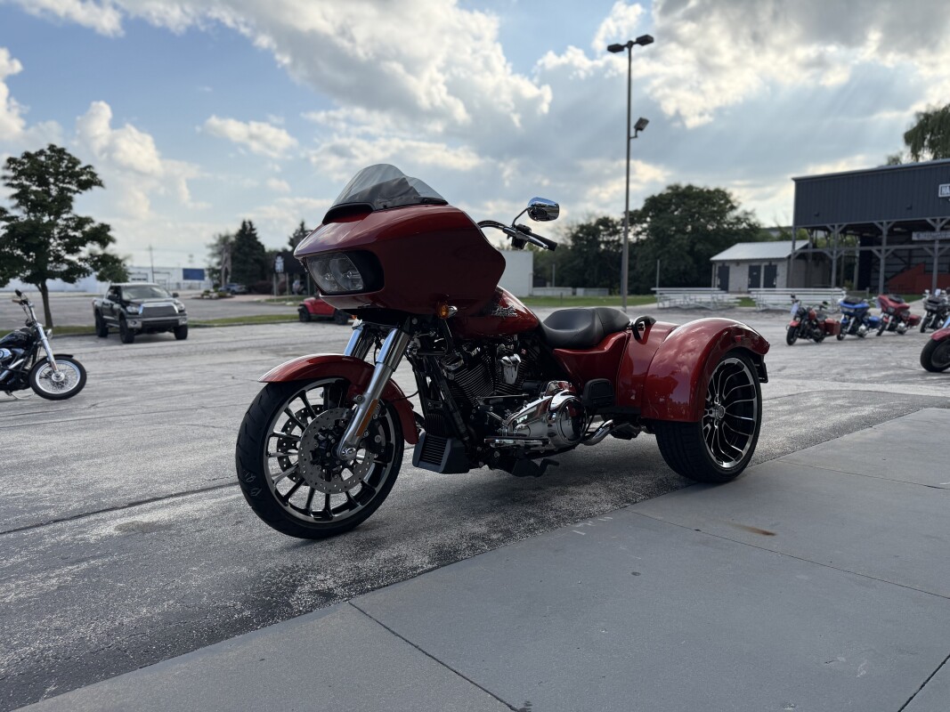 2025 Harley-Davidson Road Glide FLTRX Whiskey Firestorm - Black Finish - Photo 7